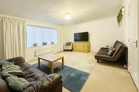 3 bedroom house to rent, Canterbury Mews, Windsor SL4