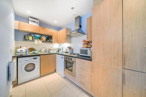 1 bedroom flat for sale, Phoenix Way, Wandsworth