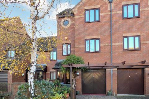 3 bedroom townhouse for sale, Lock Close, Stratford-upon-Avon