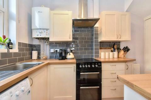 2 bedroom terraced house for sale, Vicarage Avenue, Leeds, West Yorkshire