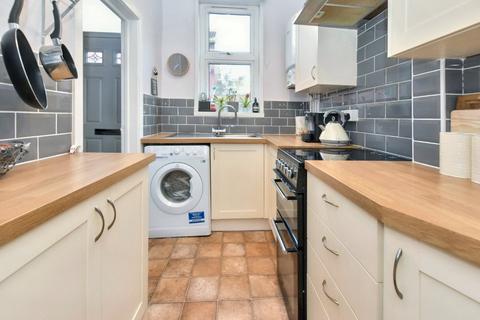 2 bedroom terraced house for sale, Vicarage Avenue, Leeds, West Yorkshire