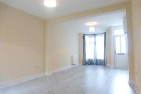 3 bedroom terraced house to rent, Stamshaw Road Portsmouth PO2