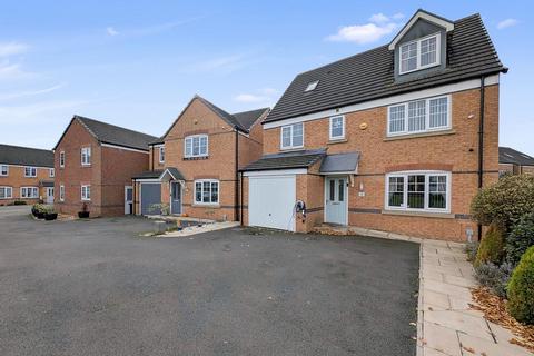 5 bedroom detached house for sale, Kestrel Walk, Sandbach