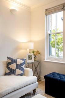 4 bedroom terraced house for sale, Kynance Mews, South Kensington SW7