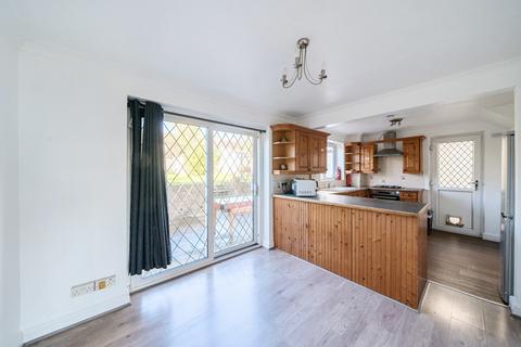 3 bedroom semi-detached house for sale, Wakehurst Drive, Crawley, West Sussex