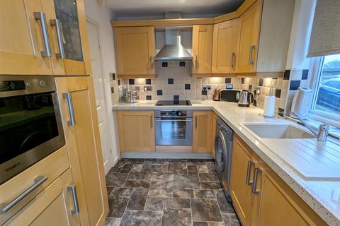 2 Wellgarth, Halifax, HX1 2BJ