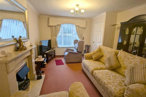 2 Wellgarth, Halifax, HX1 2BJ