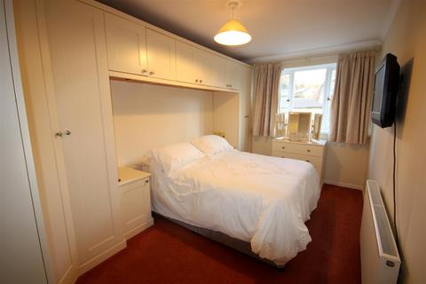 2 Wellgarth, Halifax, HX1 2BJ