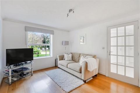 3 Grove Close, Epsom, KT19 7NW