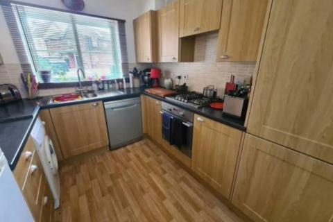 3 bedroom semi-detached house to rent, Greenacre way, Shaftesbury