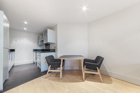 2 bedroom apartment to rent, Ensign House, Vauxhall SW8