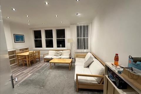 3 bedroom flat to rent, Olive Road, London, NW2