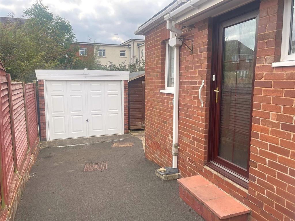 Purpose Built Detached Garage