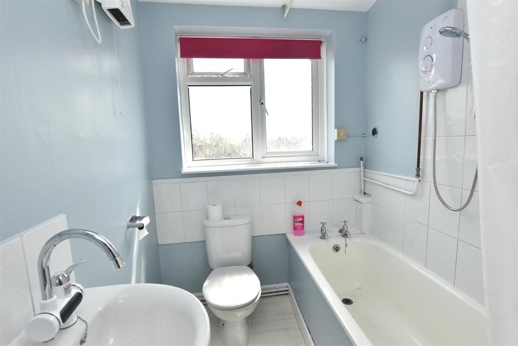 Bathroom (2nd floor flat)