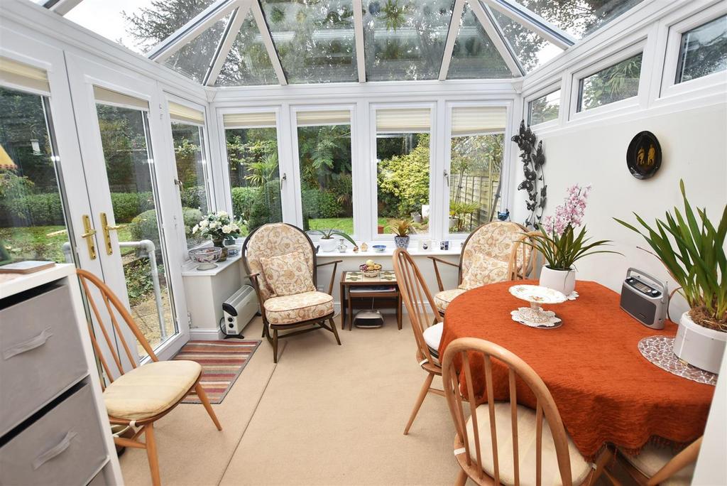 Conservatory/Diner