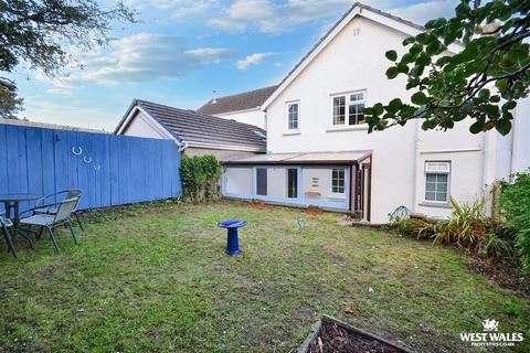 4 bedroom terraced house for sale, Fold House Cottage, Herbrandston