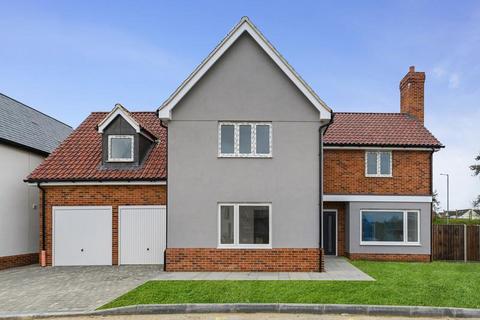 4 bedroom detached house for sale, Chainbridge Close, Stowmarket Road, Ipswich IP6