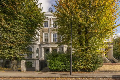 2 bedroom flat for sale, Leamington Road Villas, Notting Hill, London