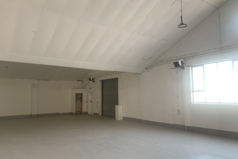 Industrial unit to rent, Cheney Manor Industrial Estate SN2