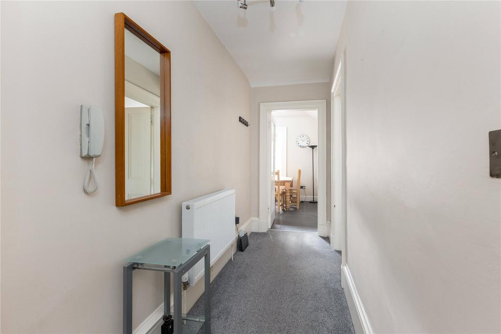 Douglas Crescent 21