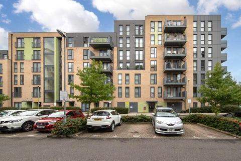 3 bedroom flat to rent, Theodor Court, Colindale NW9