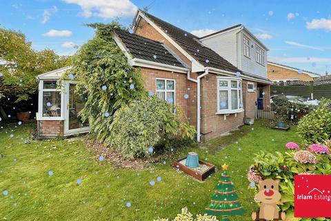 3 bedroom detached house for sale, St. Helens Close, Rixton, WA3