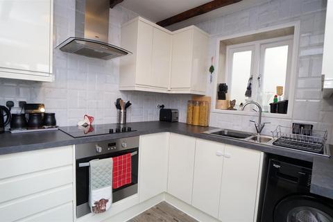 17 Chapel Street, Eccleshill, Bradford, BD2 2DA