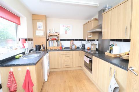 3 bedroom townhouse for sale, Old School Lane, Worksop S80