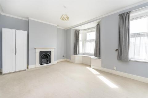 3 bedroom terraced house to rent, Lower Boston Road, Hanwell, W7