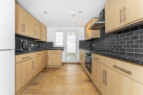 3 bedroom terraced house to rent, Lower Boston Road, Hanwell, W7