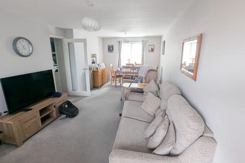 2 bedroom flat for sale, Village Road, Enfield EN1