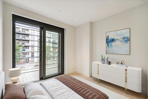 3 bedroom flat to rent, The Powerhouse, Chelsea Waterfront, London, SW10