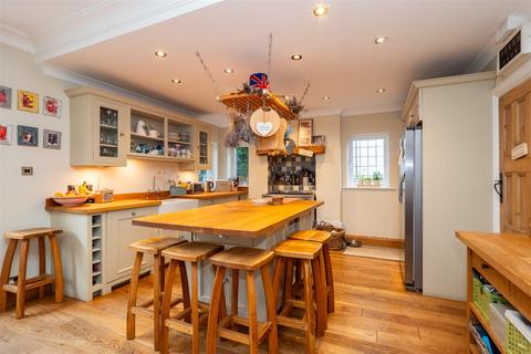 62 Cornwall Road, Sutton, SM2 6DS