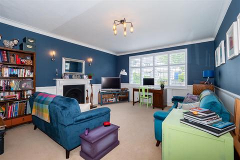 62 Cornwall Road, Sutton, SM2 6DS