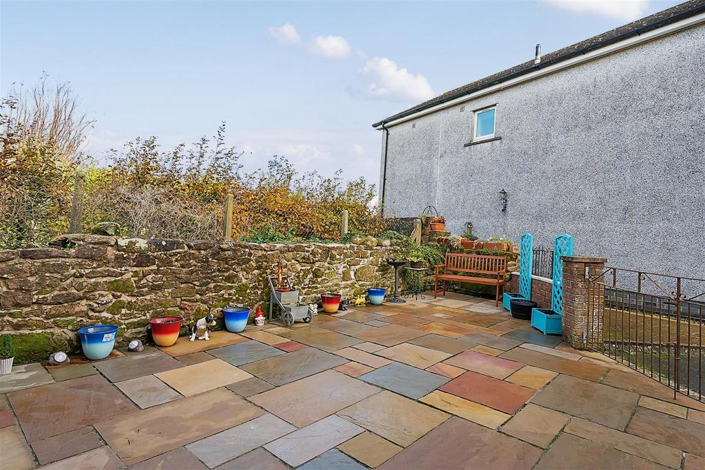 Courtyard garden