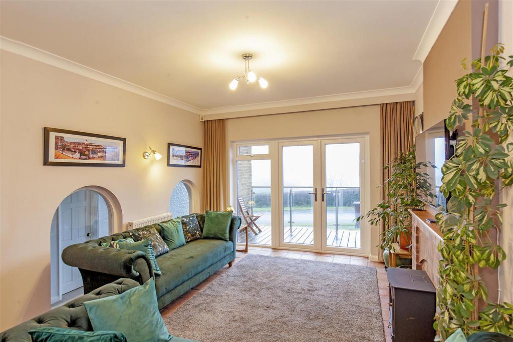 Sitting Room-1.jpg