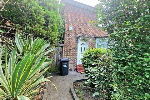 3 bedroom terraced house to rent, Castillon Road, London, SE6