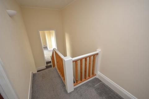 2 bedroom maisonette to rent, Stanhope Road, South Shields