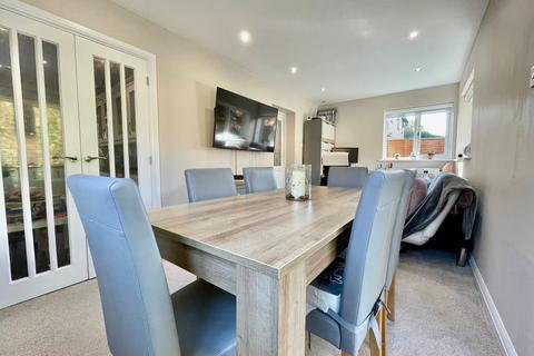 51 Gramwell, Shenley Church End, Milton Keynes, MK5 6DG