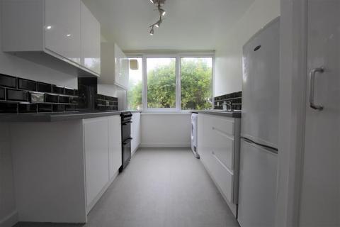 3 bedroom apartment to rent, Grange Court Road, Bristol BS9