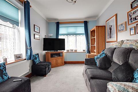 2 bedroom flat for sale, Bedford Avenue, Bexhill-On-Sea