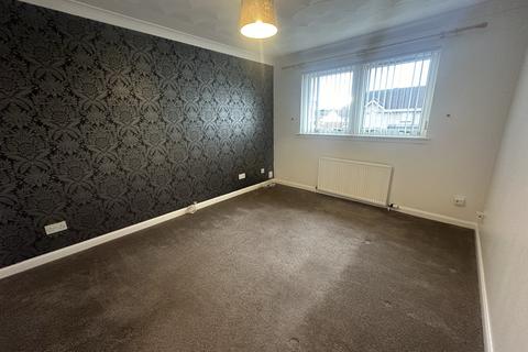 2 bedroom flat to rent, Thornyflat Place, Ayr KA8