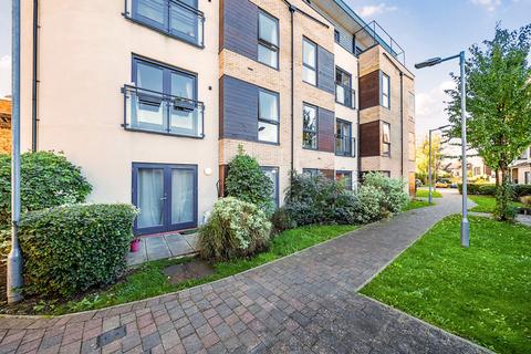 2 bedroom apartment for sale, Hamlet Close, London