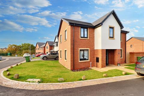 4 bedroom detached house for sale, Siskin Way, Cheshire