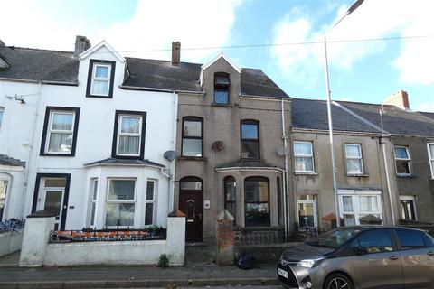 4 bedroom townhouse for sale, Priory Road, Milford Haven