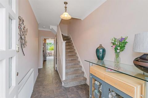 4 bedroom terraced house for sale, Woodside Gardens, London E4