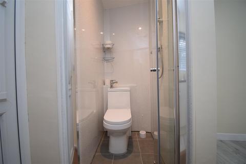 1 bedroom flat to rent, Addingford Lane, Wakefield WF4