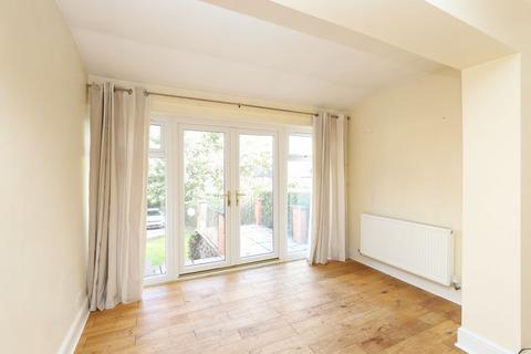 123 Moorgate Road, Rotherham, S60 2TZ