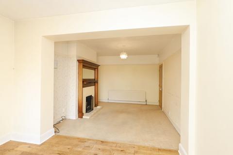 123 Moorgate Road, Rotherham, S60 2TZ