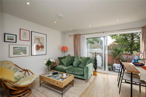 2 bedroom apartment for sale, Mount Park Road, London, W5